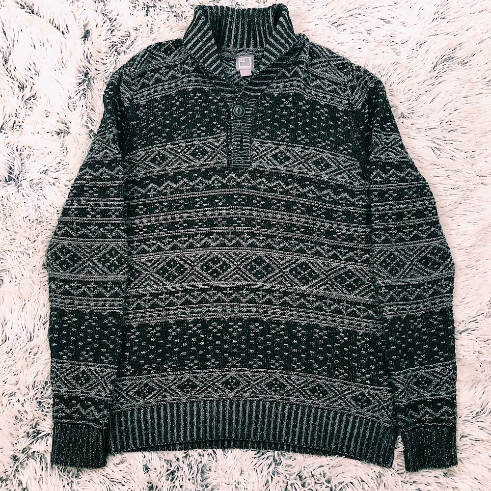 JCPenny Long Sleeve Sweater - Medium